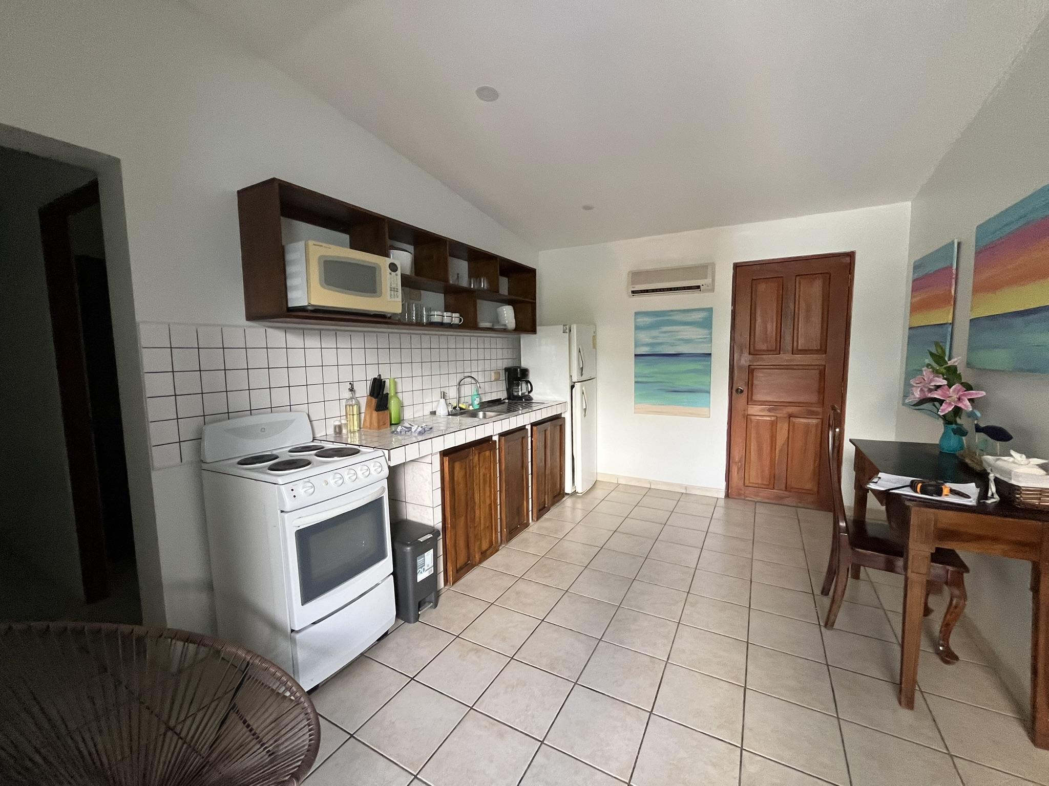 #18 - 2 BEDROOM SUITE 4