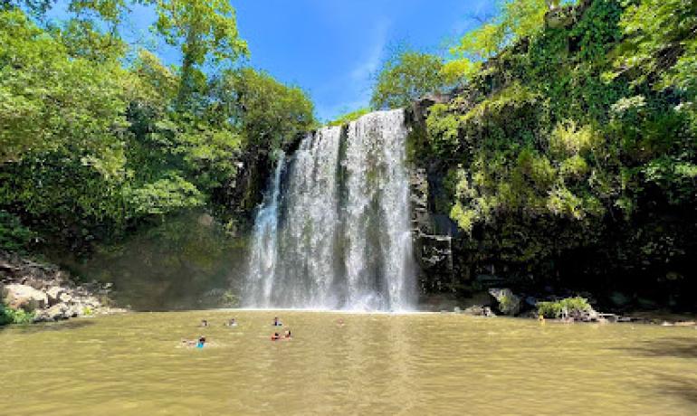 Llanos del Cortés Waterfall – A Beautiful Day Trip from Playas del Coco