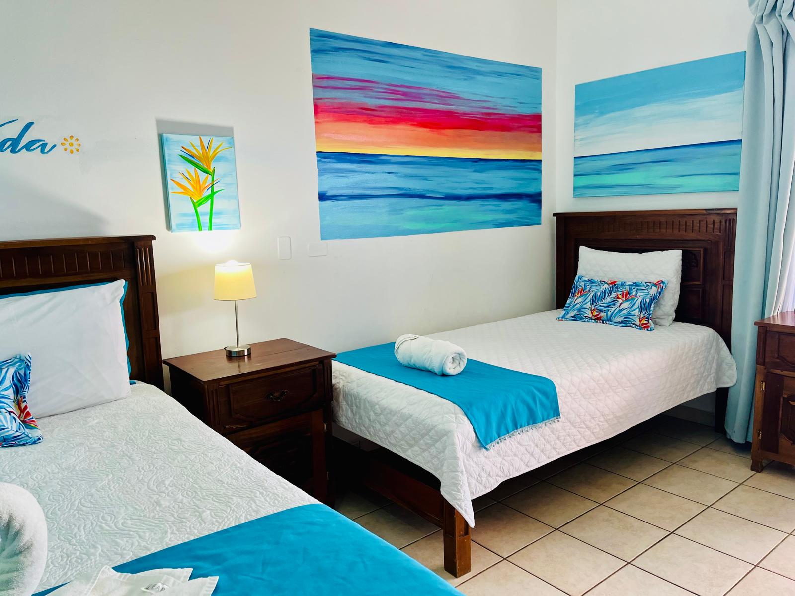#2 – Poolside Family Retreat 3